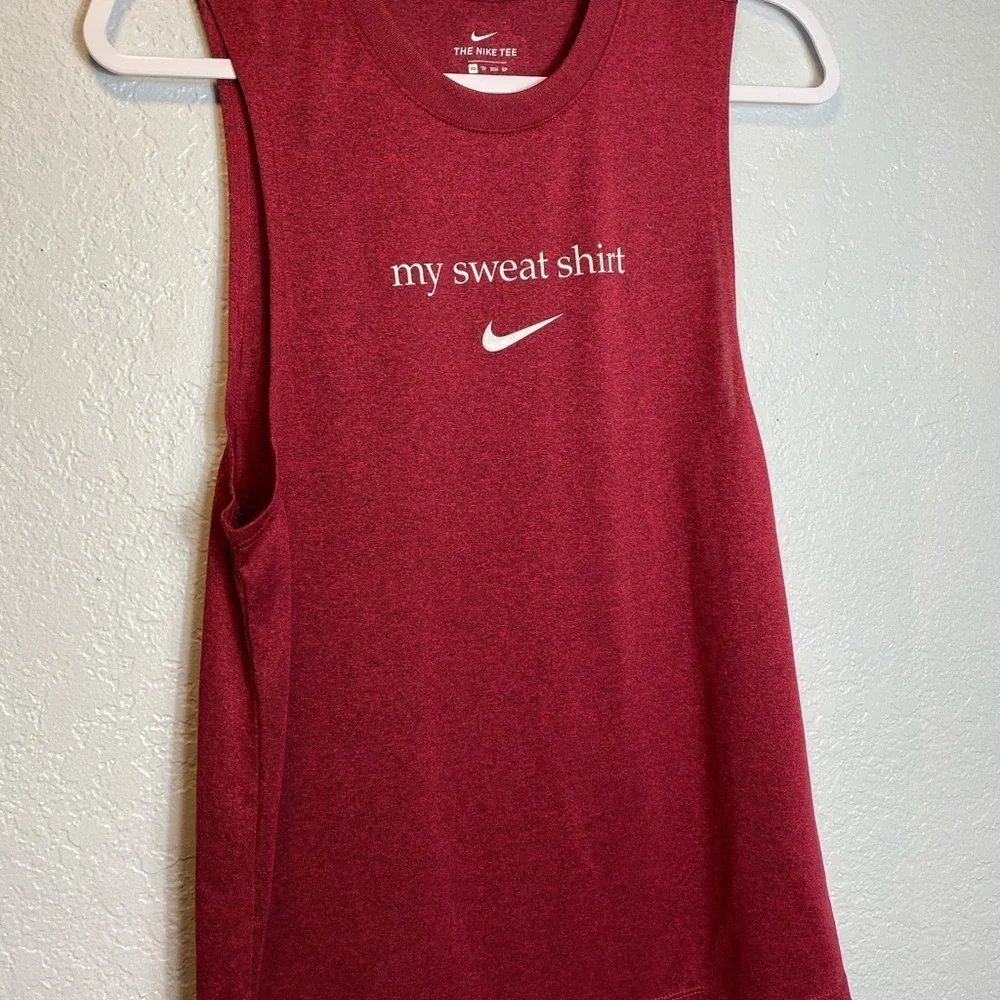 Nike Womens Shirt Sz XS Maroon Color
